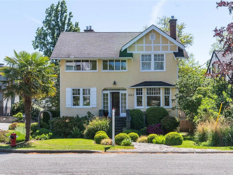 2663 Orchard Avenue, Oak Bay BC V8S 3B4