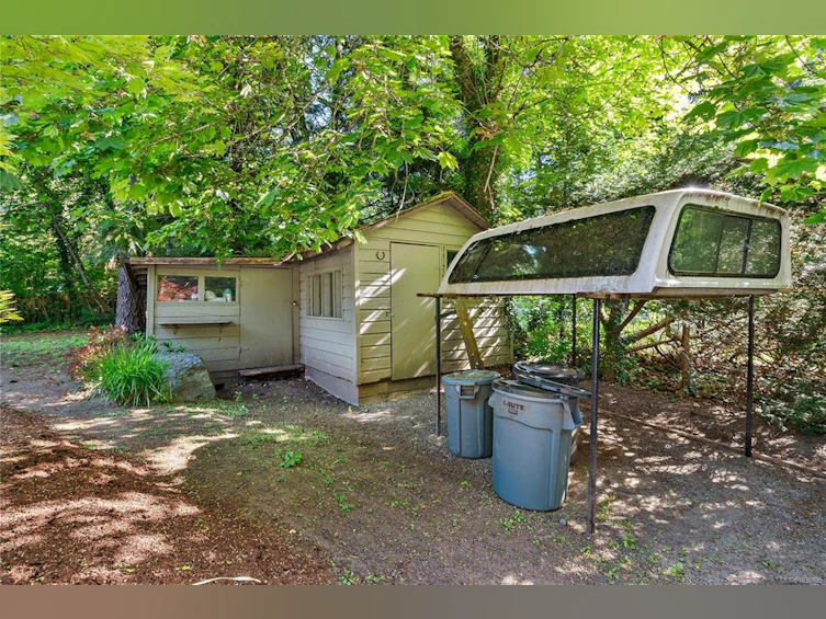 9228 Jura Road, North Saanich, BC, V8L 5G1 - 44