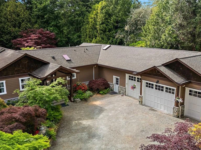 9228 Jura Road, North Saanich BC V8L 5G1