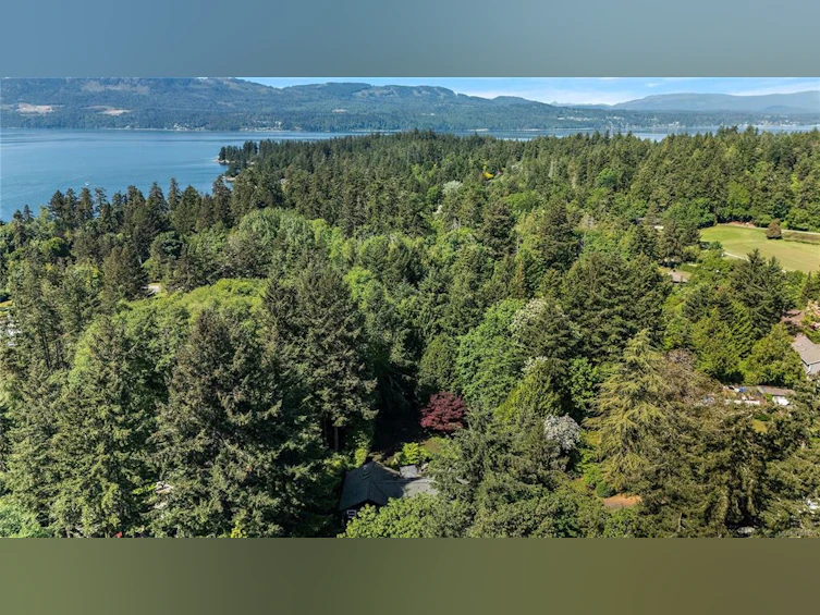 9228 Jura Road, North Saanich, BC, V8L 5G1 - 53