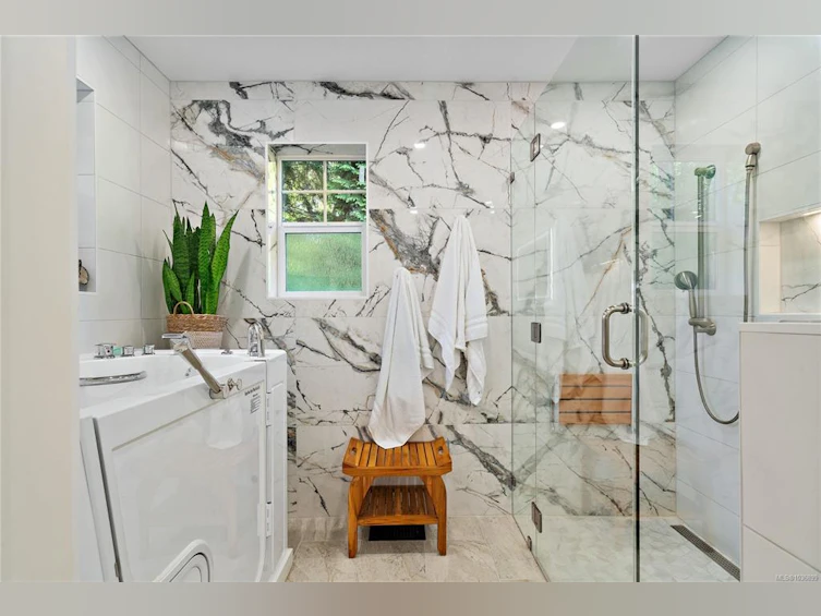 9228 Jura Road, North Saanich, BC, V8L 5G1 - 26