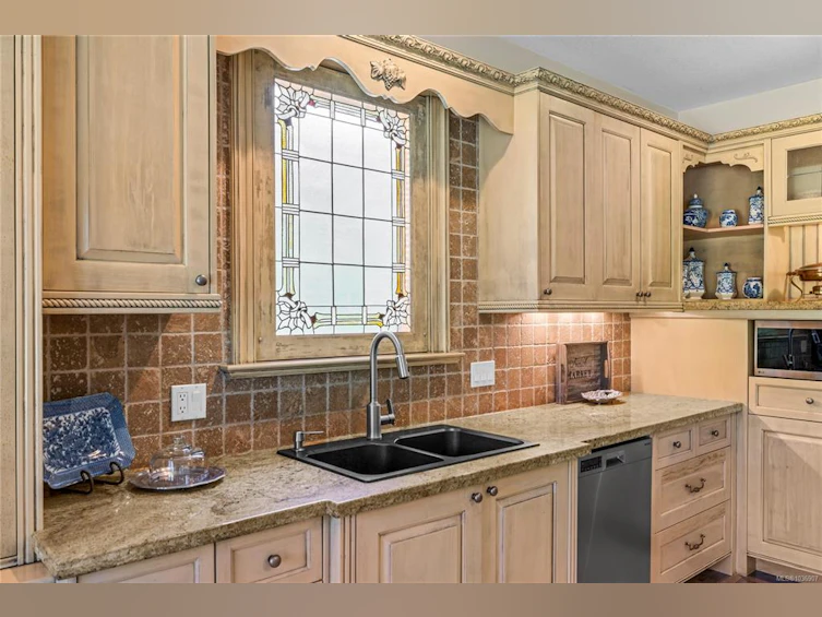 3747 Ashton Place, Fairwinds, BC, V9P 9G8 - 6