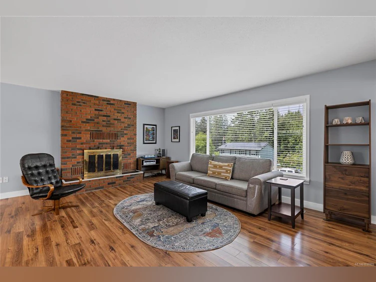 376 Aldous Road, Qualicum Beach, BC, V9K 1M1 - 2