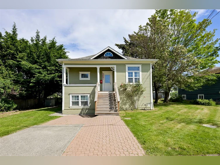 3091 Carroll Street, Victoria, BC, V9A 1R1