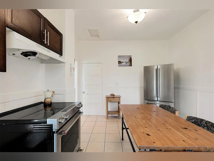 3091 Carroll Street, Victoria, BC, V9A 1R1 - 25
