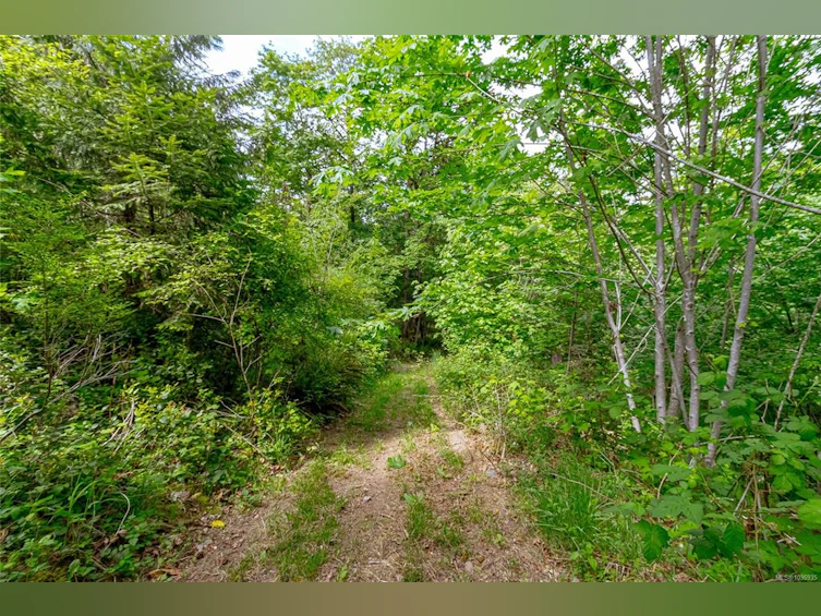4041 Cambrai Road, Duncan, BC, V9L 1N9 - 35