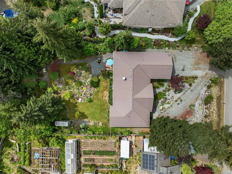 6745 Wall Street, Honeymoon Bay, BC, V0R 1Y0 - 31