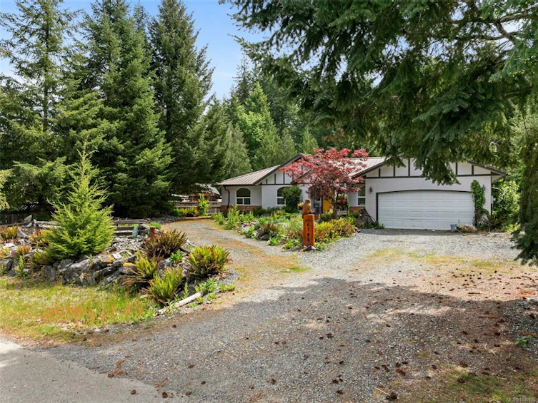6745 Wall Street, Honeymoon Bay, BC, V0R 1Y0 - 40