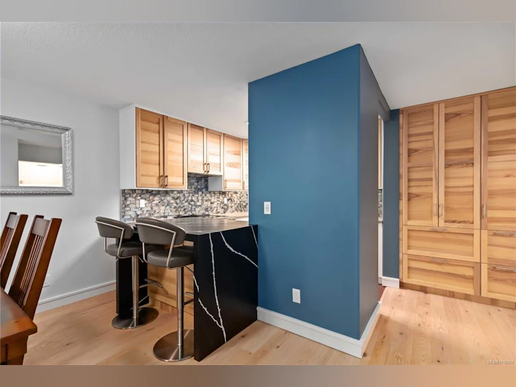 501-2920 Cook Street, Victoria, BC, V8T 3S7 - 13