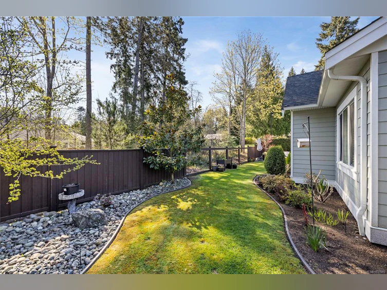 651 Eaglecrest Drive, Qualicum Beach, BC, V9K 1E4 - 13
