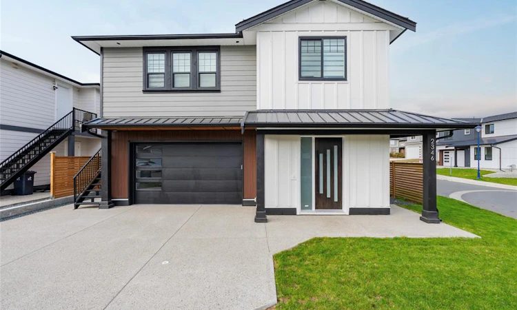 2346 Swallow Place