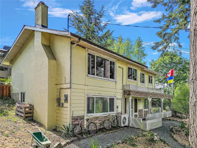6864 East Saanich Road - 5