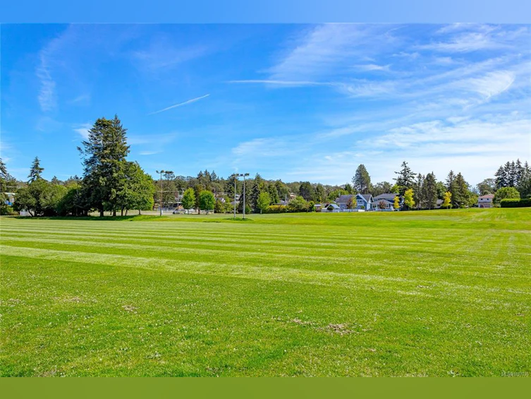 6-3981 Nelthorpe Street, Saanich, BC, V8X 3Z2 - 33