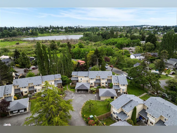 6-3981 Nelthorpe Street, Saanich, BC, V8X 3Z2 - 26