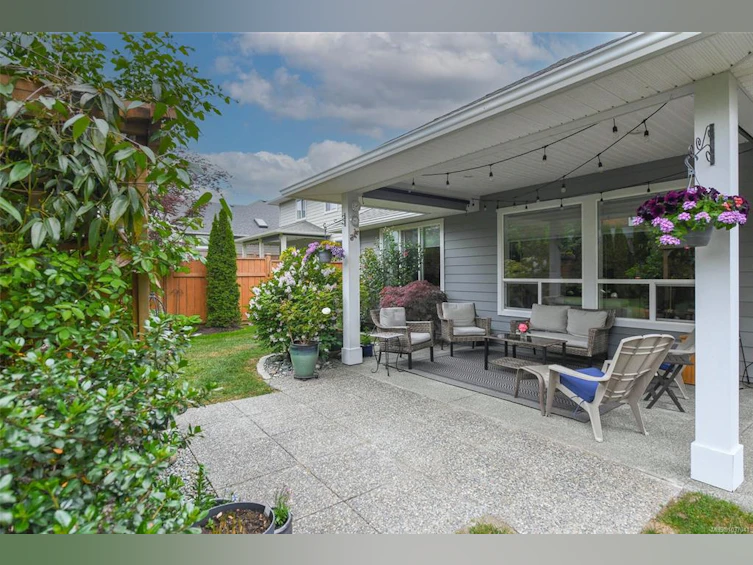 1135 Crown Isle Boulevard, Courtenay, BC, V9N 0E1 - 2