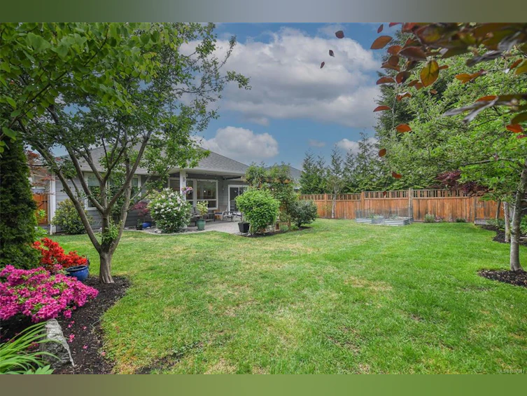 1135 Crown Isle Boulevard, Courtenay, BC, V9N 0E1 - 10