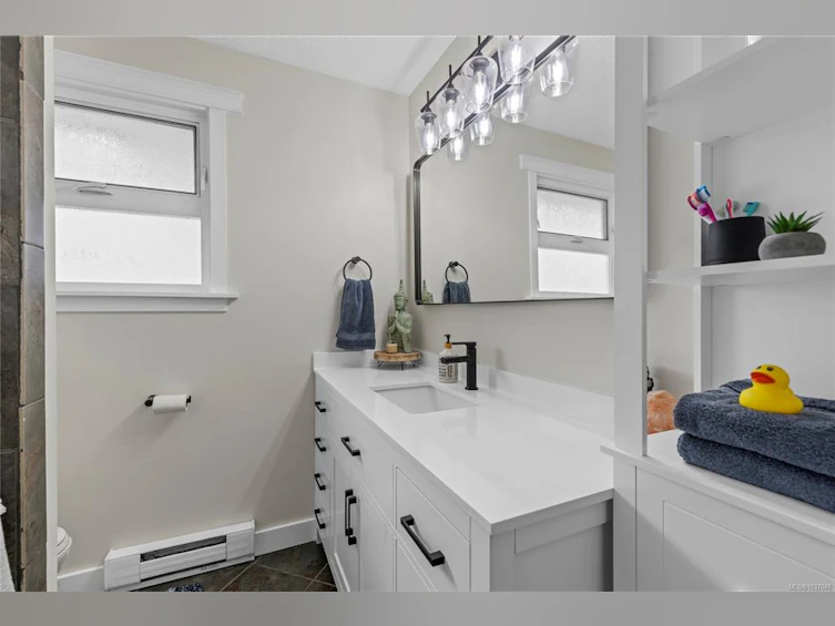 740 Phillips Street, Parksville, BC, V9P 1A7 - 40
