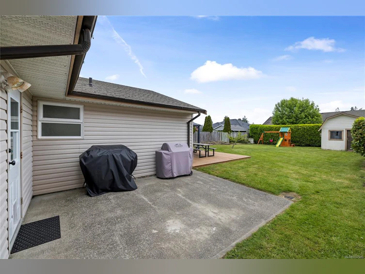 740 Phillips Street, Parksville, BC, V9P 1A7 - 41