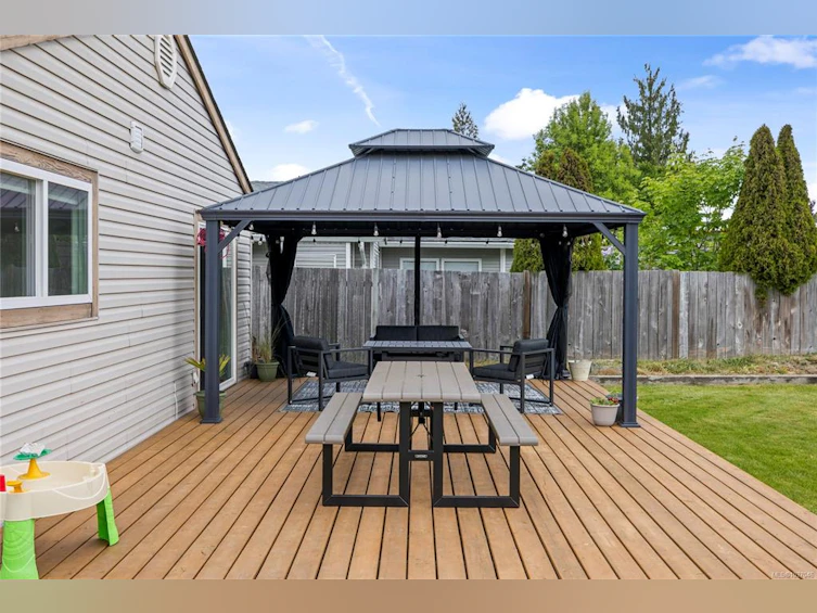 740 Phillips Street, Parksville, BC, V9P 1A7 - 9