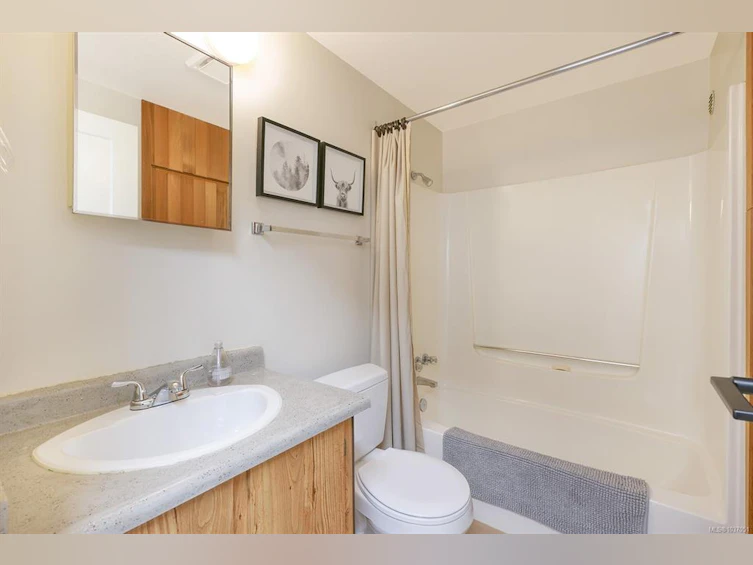 303-695 Castle Crag Crescent, Courtenay, BC, V9J 1L0 - 20