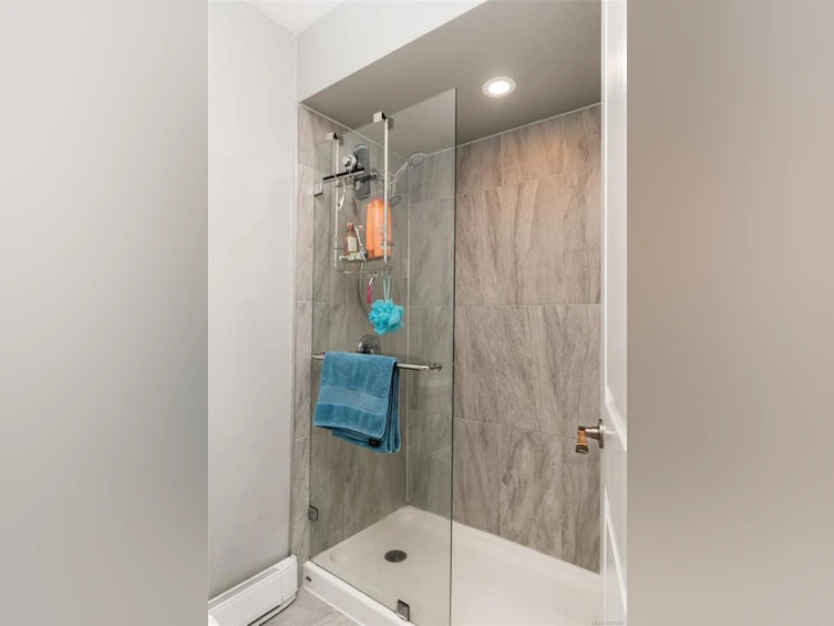 1018 Elstree Close, Central Saanich, BC, V8M 1A4 - 30