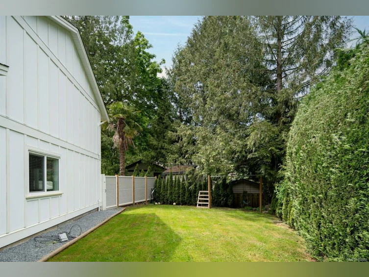 1018 Elstree Close, Central Saanich, BC, V8M 1A4 - 44