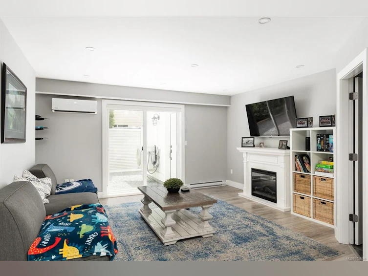1018 Elstree Close, Central Saanich, BC, V8M 1A4 - 16
