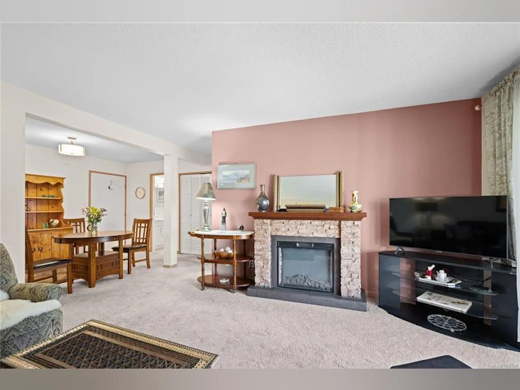406-1433 Faircliff Lane, Victoria, BC, V8S 3J6 - 11