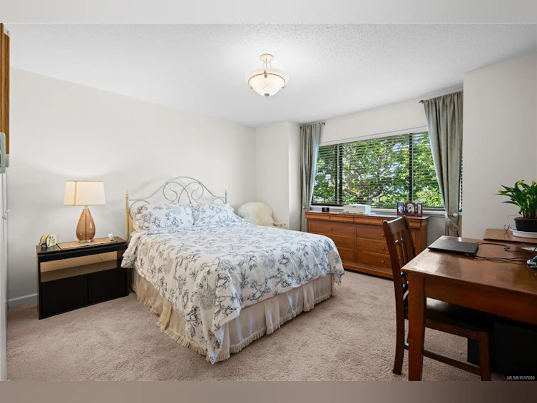406-1433 Faircliff Lane, Victoria, BC, V8S 3J6 - 20