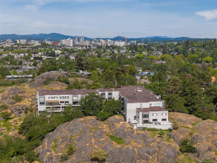406-1433 Faircliff Lane, Victoria, BC, V8S 3J6 - 71