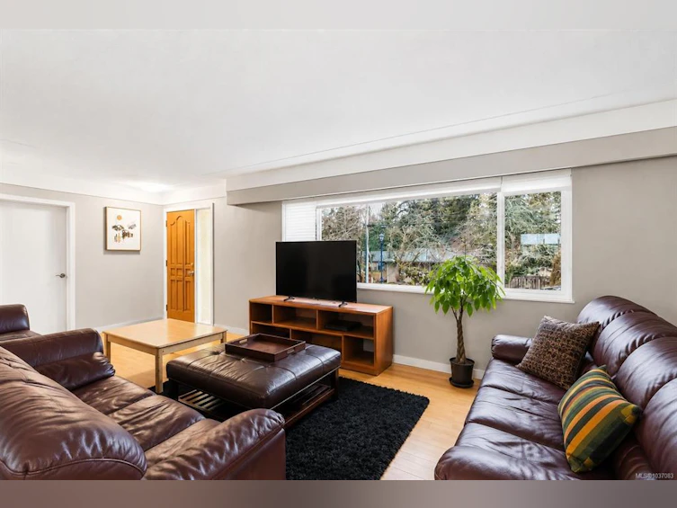 2351 Bellamy Road, Langford, BC, V9B 3M8 - 3