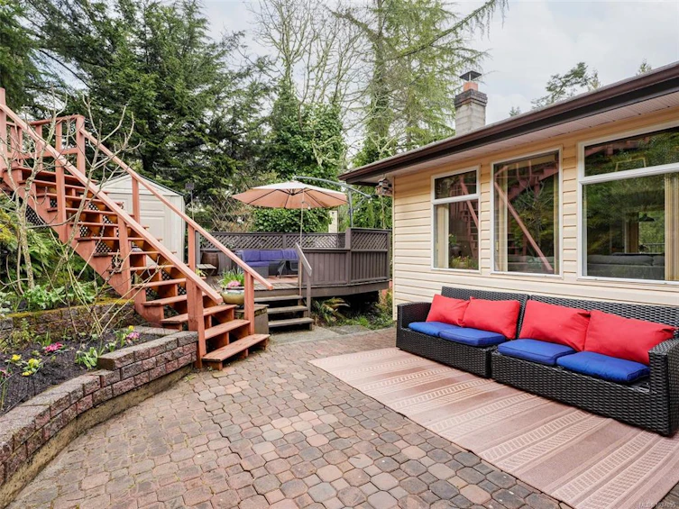 6781 Amwell Drive, Central Saanich, BC, V8M 1A1 - 22