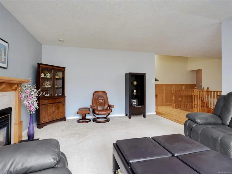6781 Amwell Drive, Central Saanich, BC, V8M 1A1 - 4