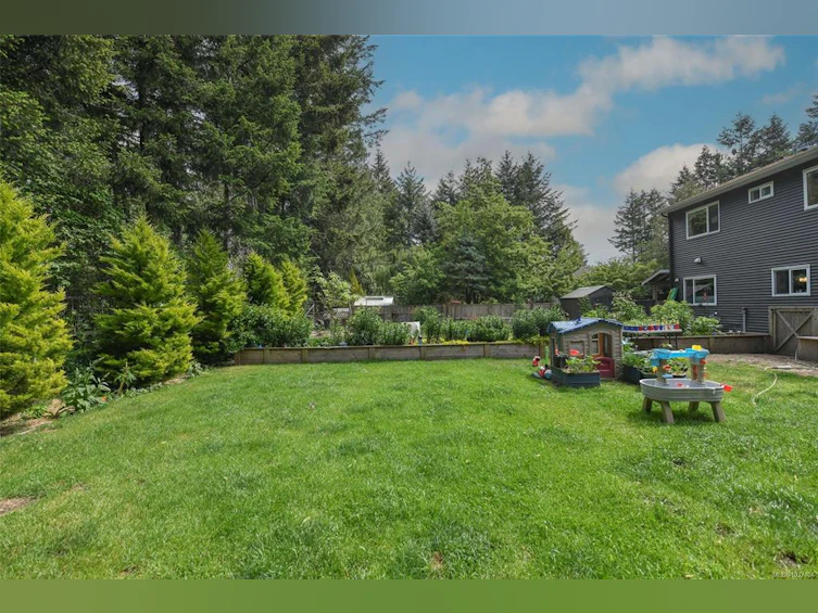 2126 Cypress Road, Comox, BC, V9M 3Z5 - 3