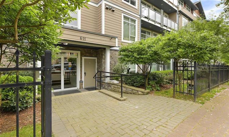 205-611 Goldstream Avenue