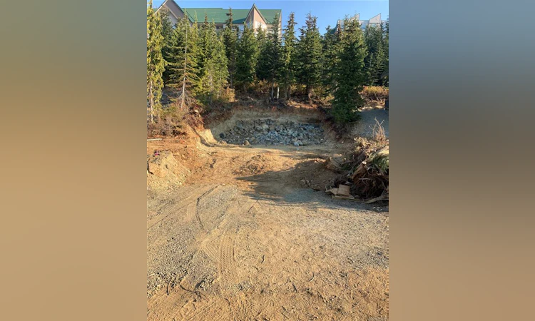 960 Cruikshank Ridge