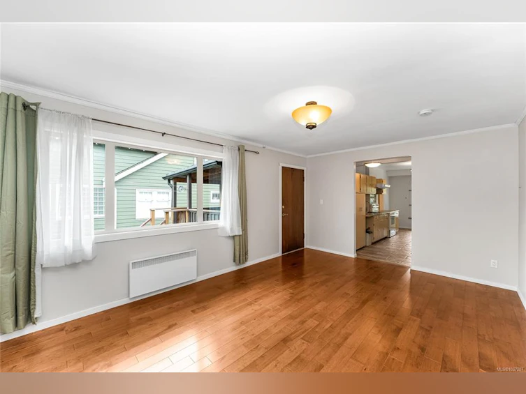 3329 Doncaster Drive, Saanich, BC, V8P 3V7 - 11