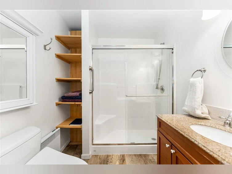 3329 Doncaster Drive, Saanich, BC, V8P 3V7 - 22