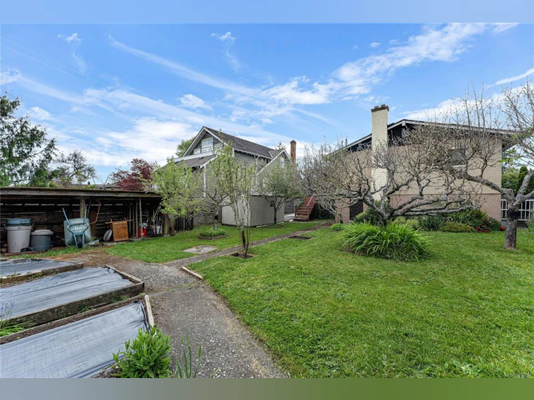 3329 Doncaster Drive, Saanich, BC, V8P 3V7 - 27