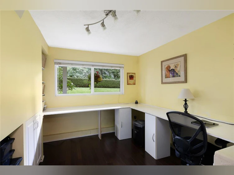3405 Rolston Crescent, Saanich, BC, V8Z 4P2 - 31
