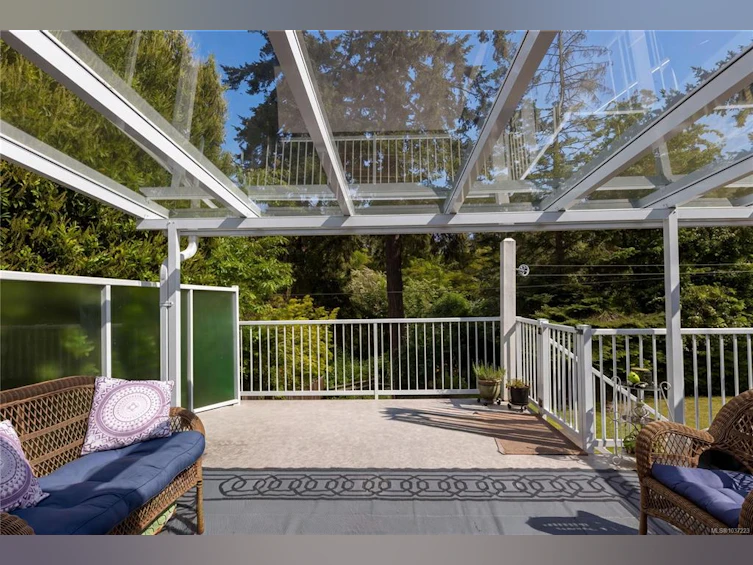 3405 Rolston Crescent, Saanich, BC, V8Z 4P2 - 8