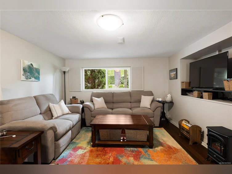 3405 Rolston Crescent, Saanich, BC, V8Z 4P2 - 28