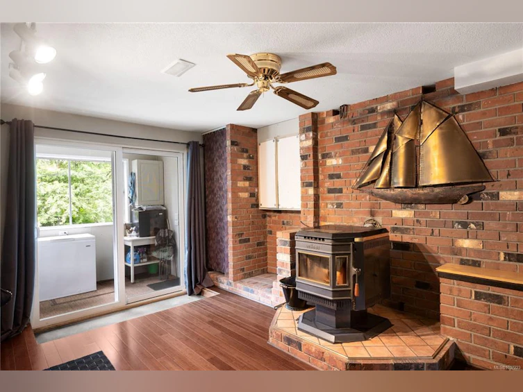 3405 Rolston Crescent, Saanich, BC, V8Z 4P2 - 29