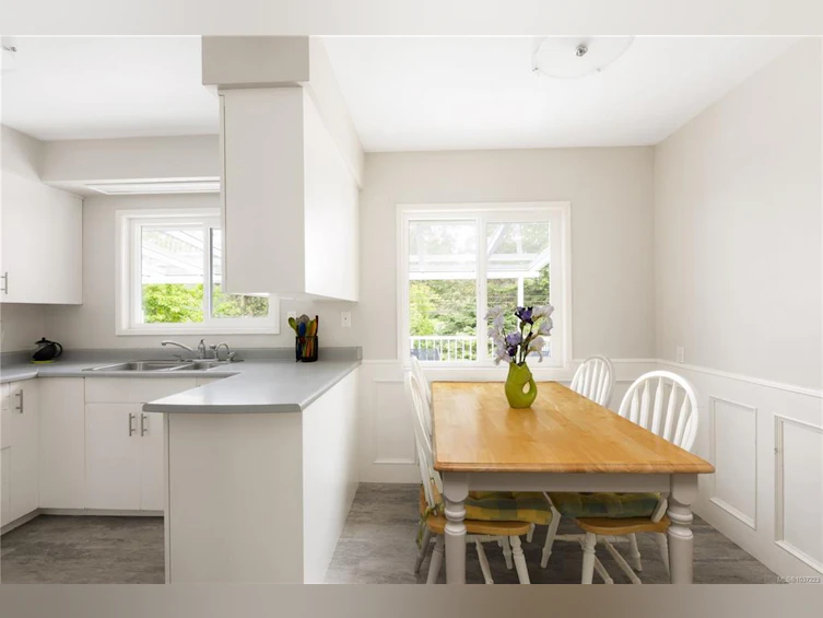 3405 Rolston Crescent, Saanich, BC, V8Z 4P2 - 16