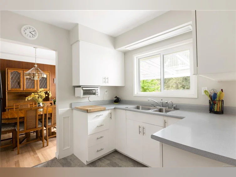 3405 Rolston Crescent, Saanich, BC, V8Z 4P2 - 15