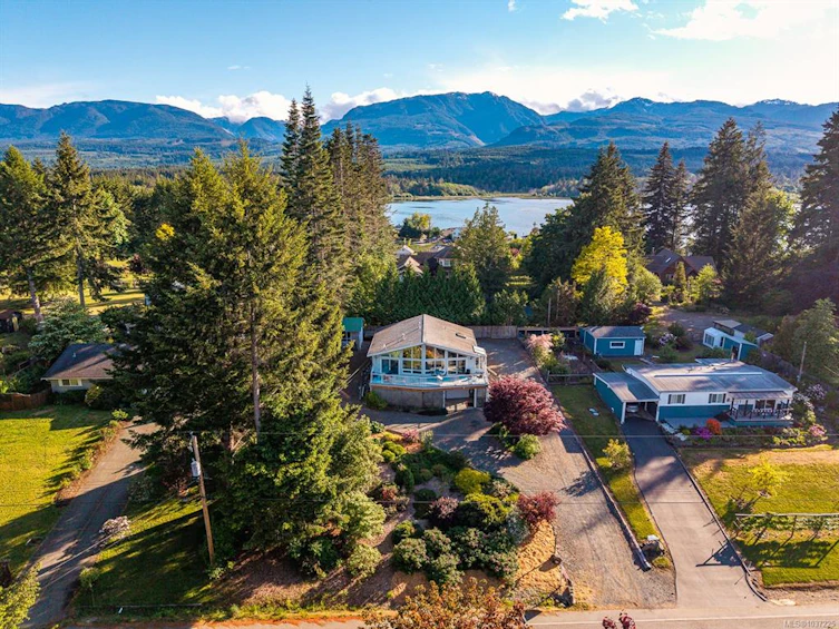 7627 Ships Point Road, Fanny Bay, BC, V0R 1W0 - 42