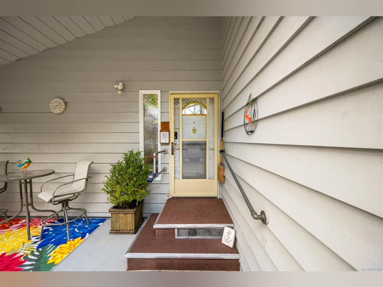 7627 Ships Point Road, Fanny Bay, BC, V0R 1W0 - 65
