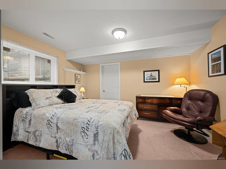 7627 Ships Point Road, Fanny Bay, BC, V0R 1W0 - 53