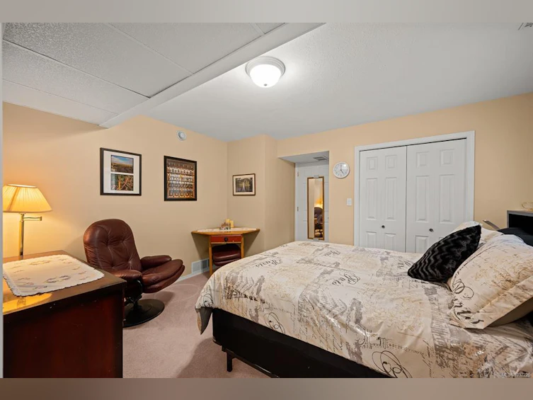 7627 Ships Point Road, Fanny Bay, BC, V0R 1W0 - 54