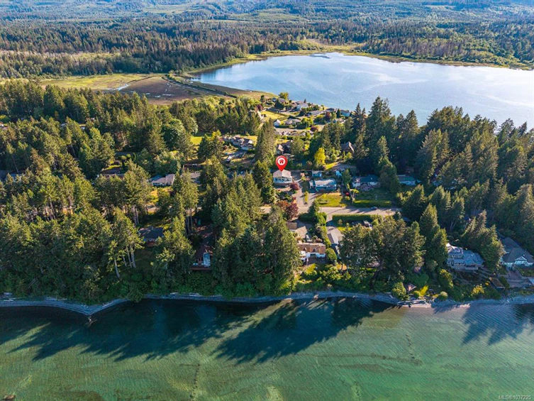 7627 Ships Point Road, Fanny Bay, BC, V0R 1W0 - 10
